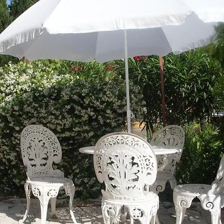 L'oustalounet Chambres D'hotes Panzió Cagnes-sur-Mer