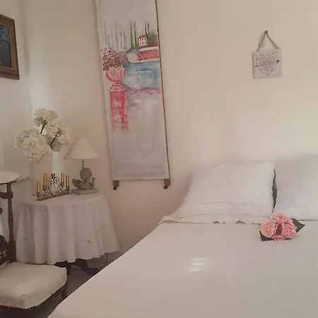 Panzió L'oustalounet Chambres D'hotes 3*